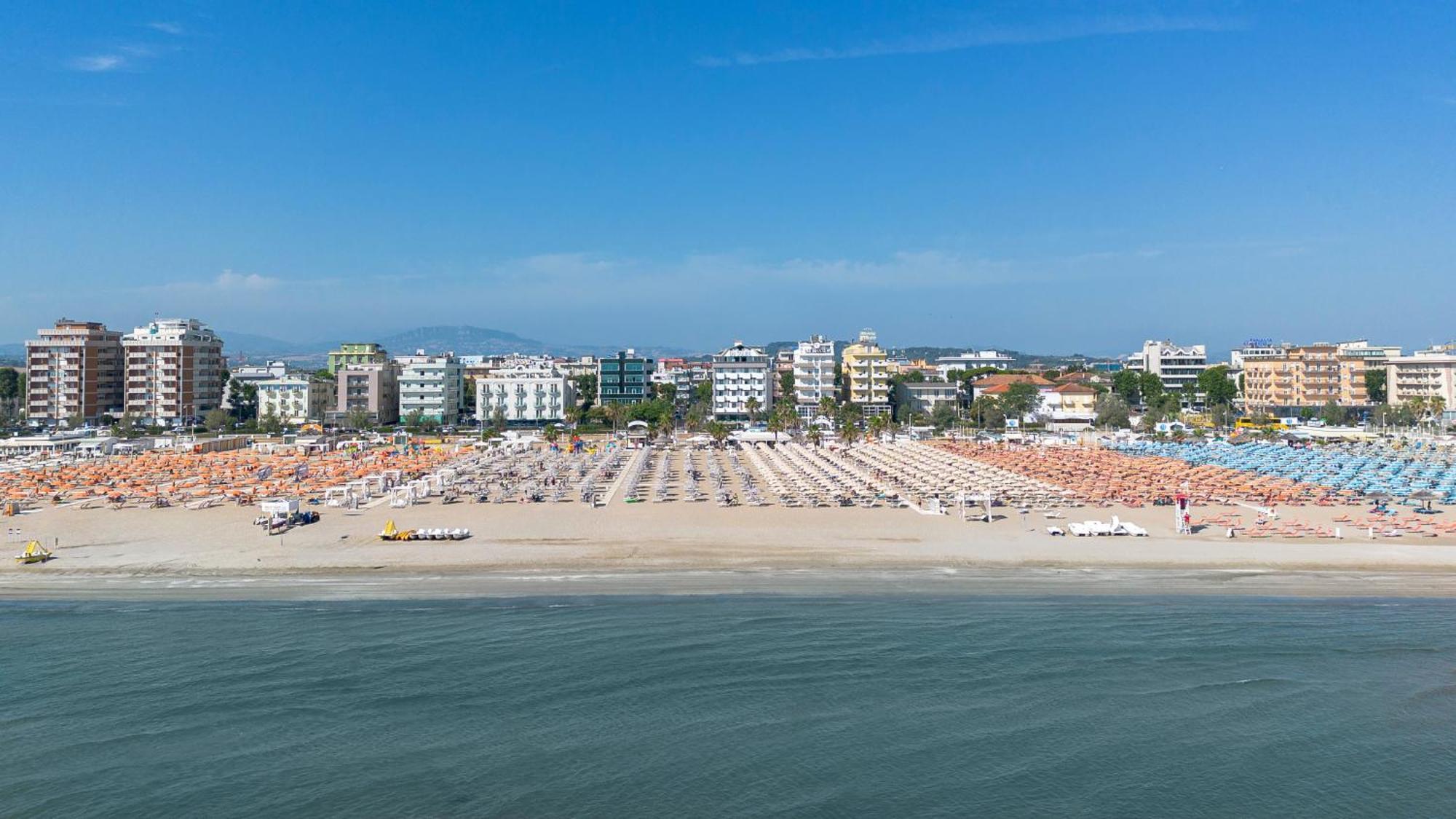 Hotel Du Soleil Rimini Exterior photo