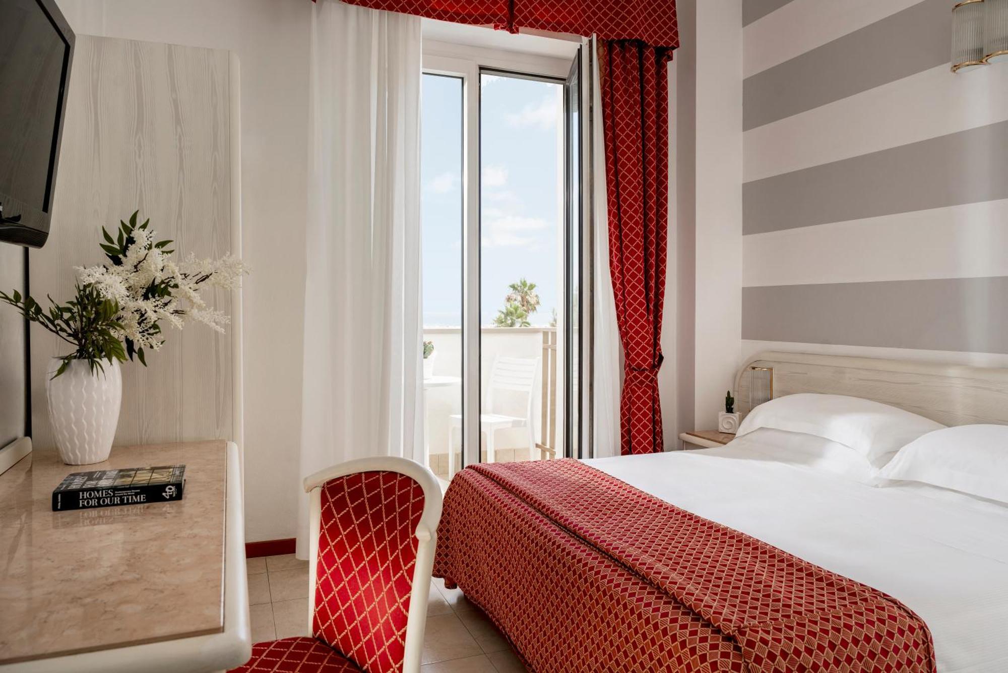 Hotel Du Soleil Rimini Exterior photo