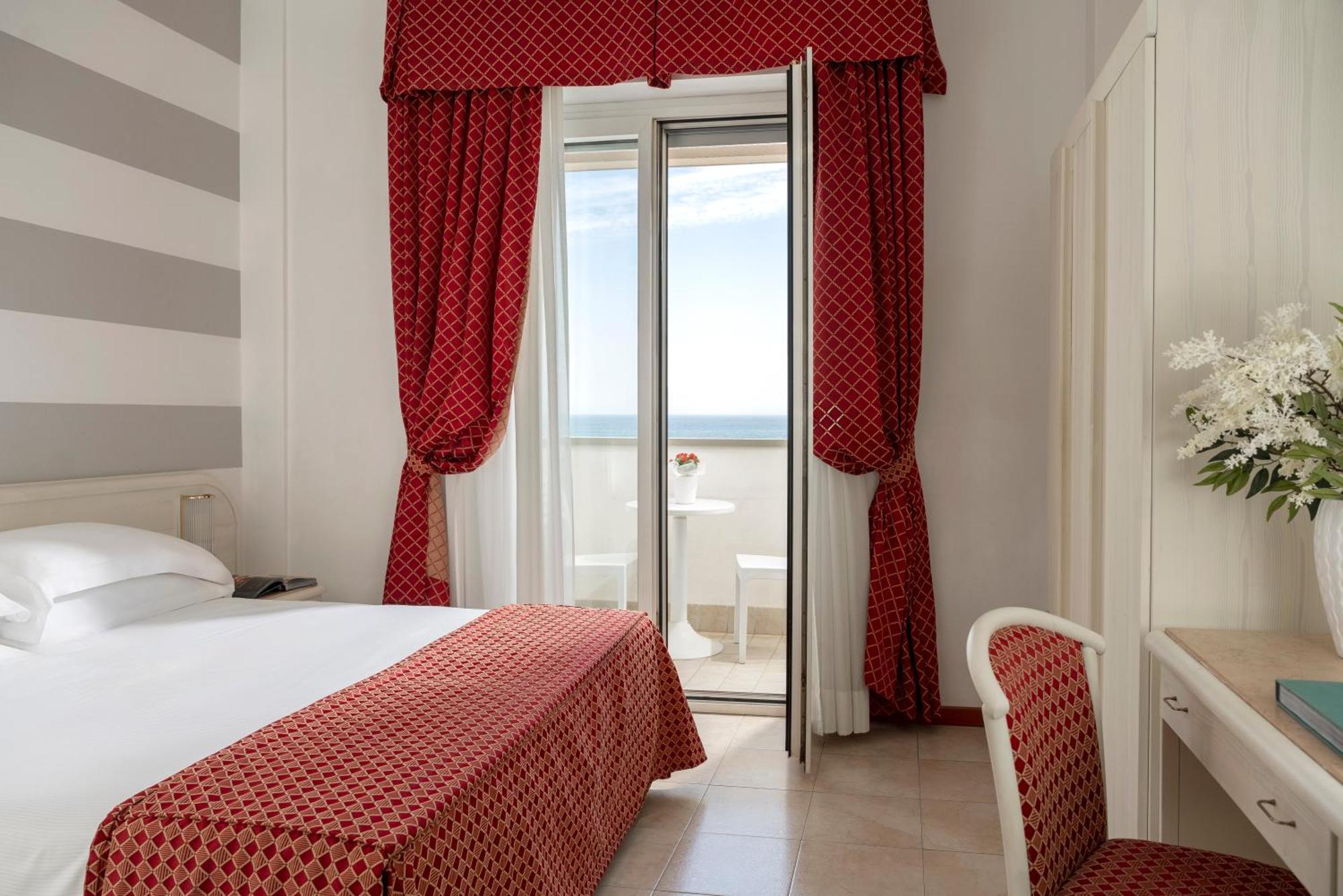 Hotel Du Soleil Rimini Exterior photo